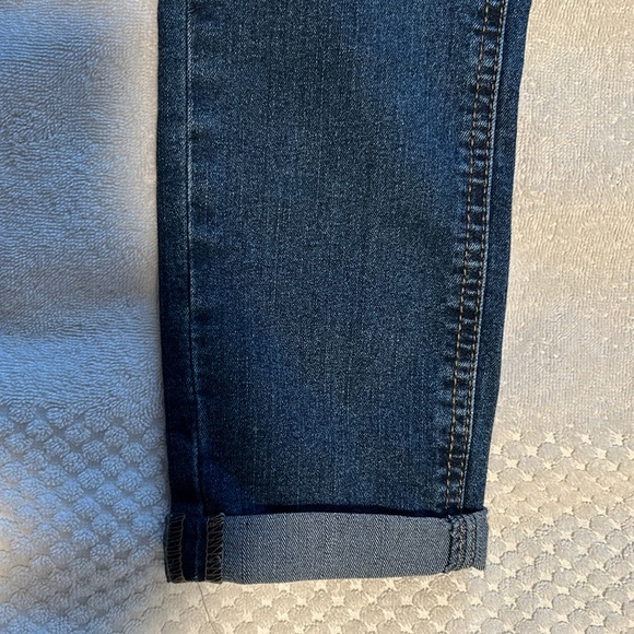 Jeans - Picture 2 of 3